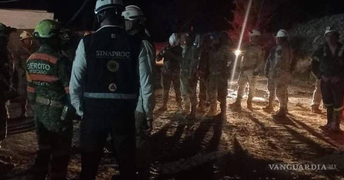 事故四天后，救援队伍在埃尔·罗萨里奥矿区增援