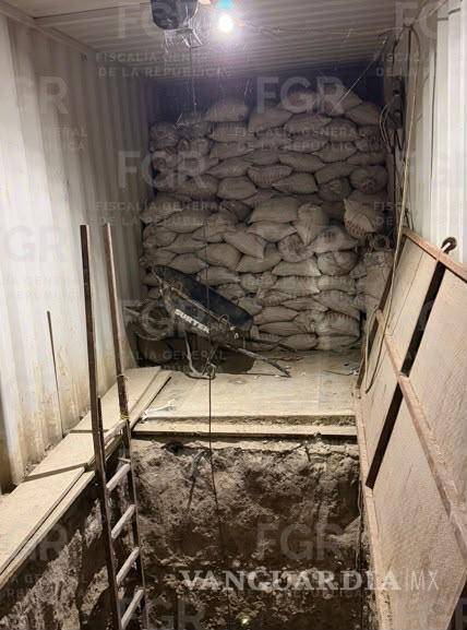 $!Asegura FGR 184 mil litros de hidrocarburo e inhabilita toma clandestina, en NL