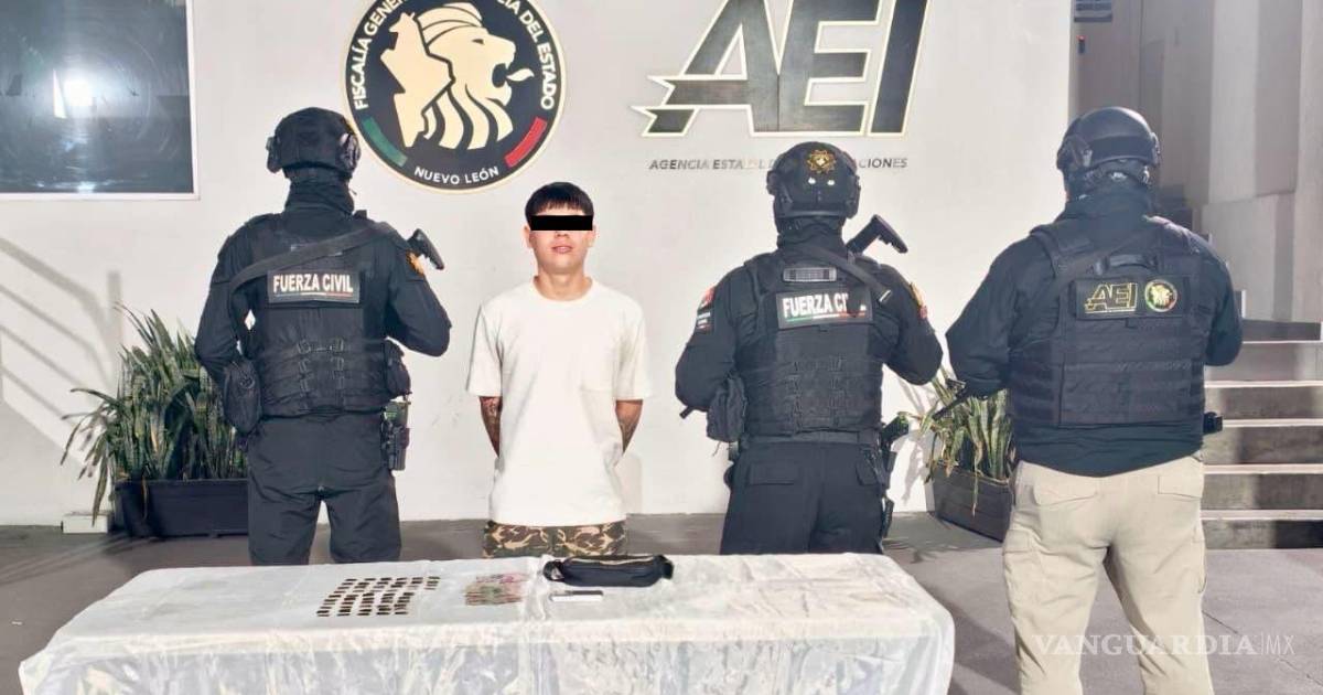 蒙特雷两名年轻人因持有60剂冰毒被捕