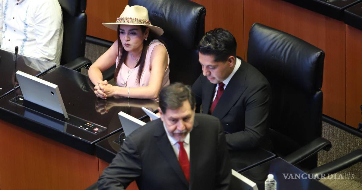 埃马纽埃尔·雷耶斯支持格雷西亚·基罗兹