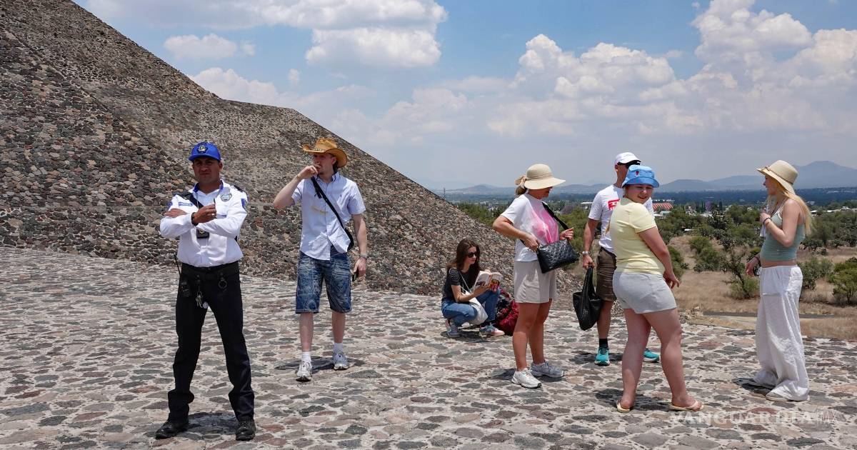 美国夫妇在特奥蒂瓦坎枪击事件中施救受伤者