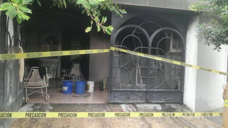 $!NL: Lluvias ocasionan colapso de construcciones con saldo de un herido