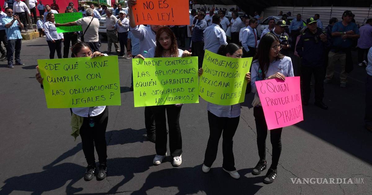 绿色党支持墨西哥城国际机场出租车司机并呼吁审查应用程序规则