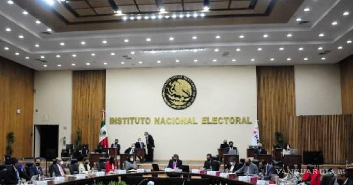 与第四次变革亲近的主要候选人争夺INE总委员会职位