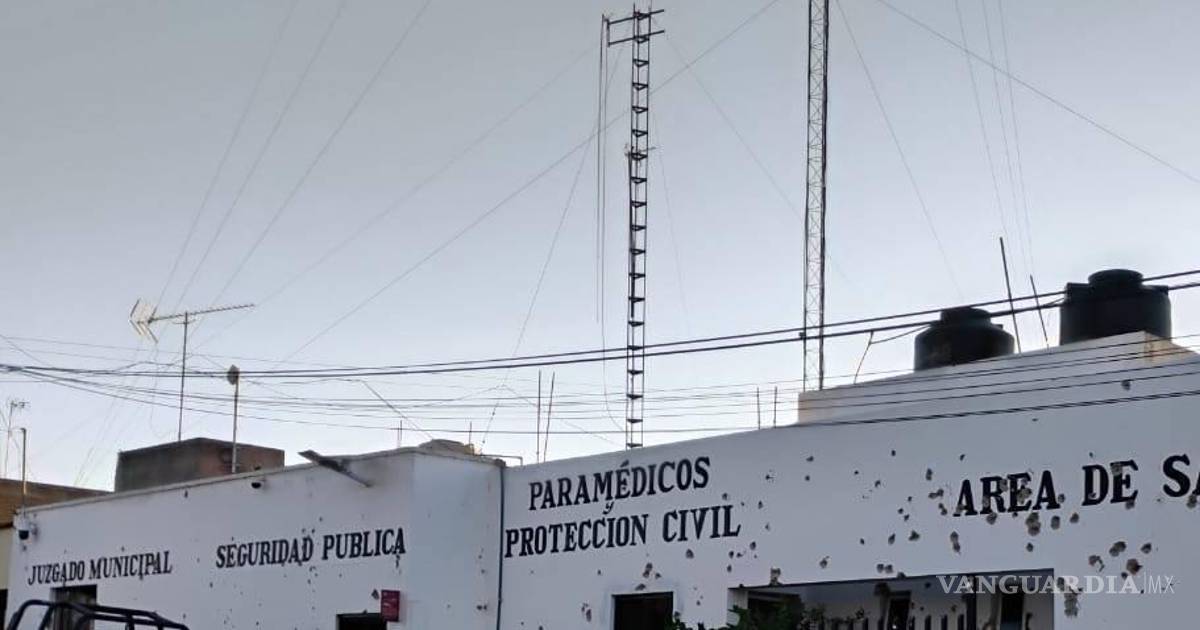 萨卡特卡斯市发生针对指挥部和巡逻车的袭击，疑似哈利斯科新世代贩毒集团入侵