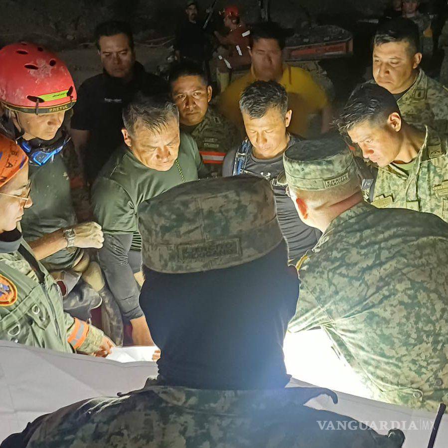 $!Rescate en mina Santa Fe: buscan extraer con vida a minero atrapado y localizan a otro sin vida