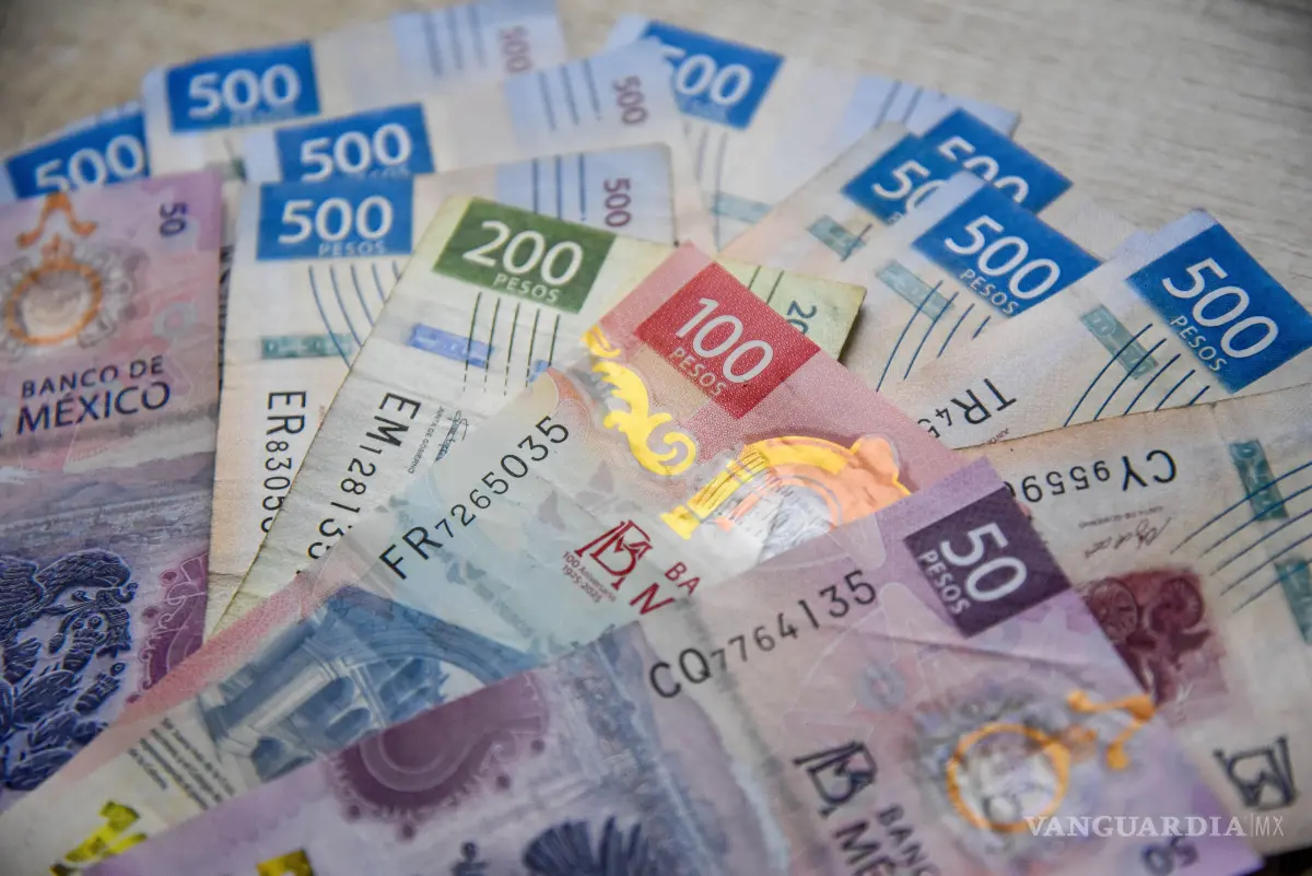 $!El aumento al salario mínimo de 2027 comienza a generar expectativas entre los trabajadores de México.