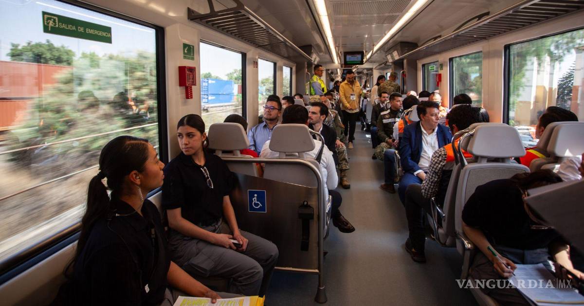 谢因鲍姆展示连接AIFA的铁路项目作为重要基础设施