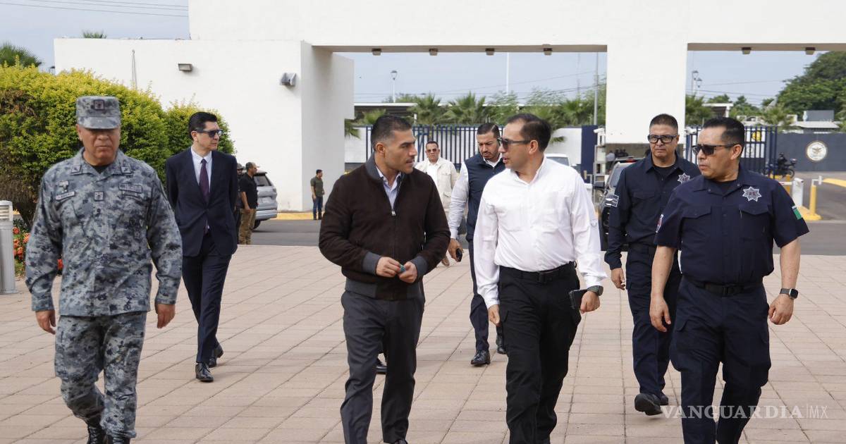 加西亚·哈夫赫审查锡那罗亚州警察力量强化计划