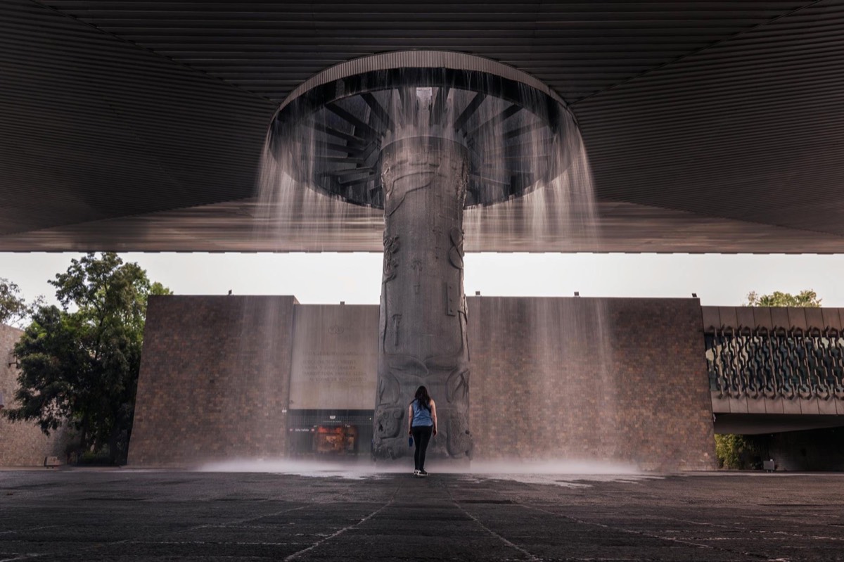 奥尔梅克巨石头像